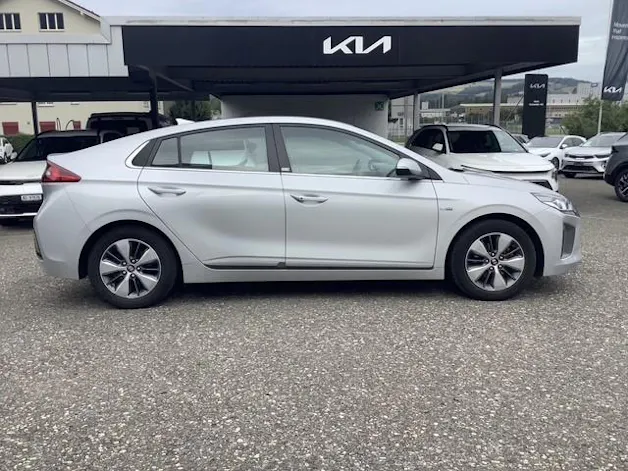 Hyundai Ioniq 1.6 GDi Plug-in Launch Plus