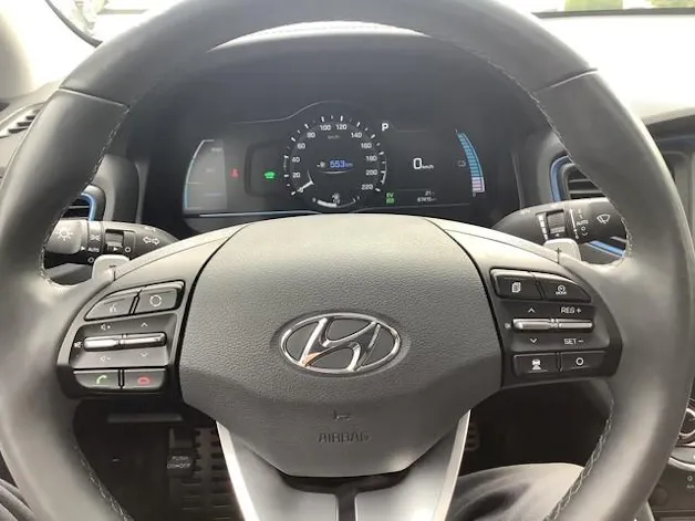 Hyundai Ioniq 1.6 GDi Plug-in Launch Plus