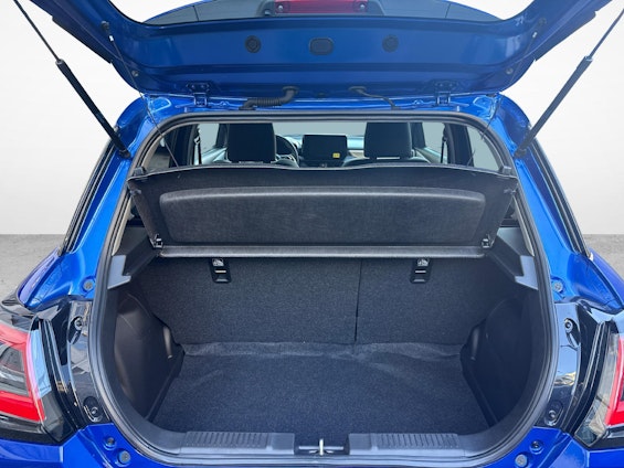 Vehicle image 11 Vehicle image 11