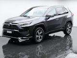 First vehicle image