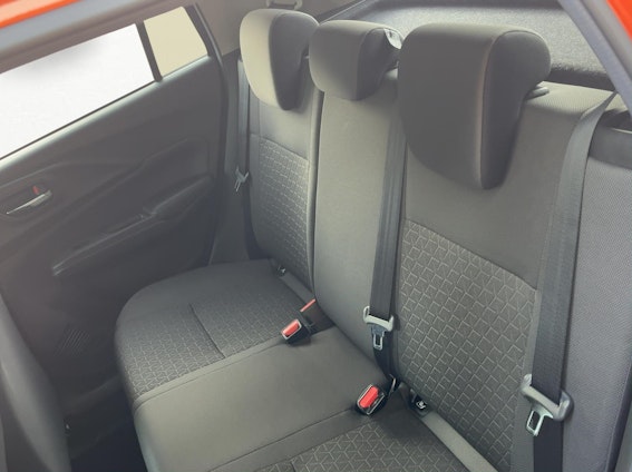 Vehicle image 10 Vehicle image 10