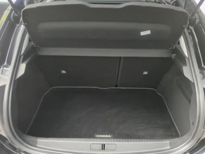 https://vehicle.imgix.net/3947136/c86b74ff-cb53-4703-8916-0643a3351cbd.jpg