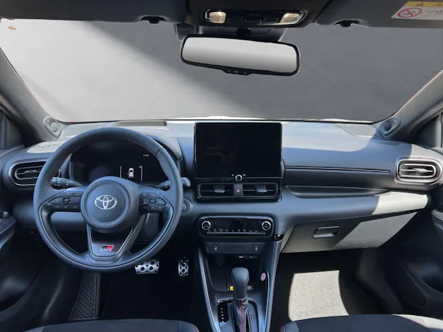 Toyota Yaris 1.5 VVT-i HSD GR Sport