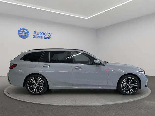 BMW 330d xDrive 48V Touring