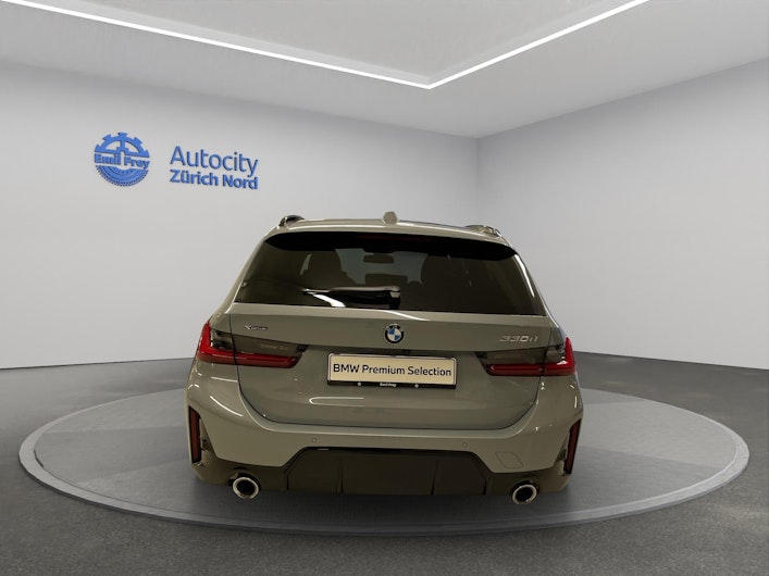 Vehicle image BMW 3 SERIES