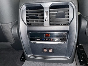 Vehicle image BMW 330d xDrive SAG Touring