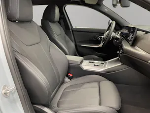 BMW 330d xDrive 48V Touring