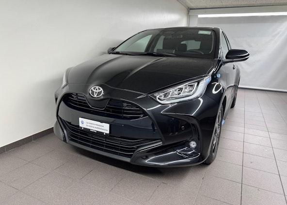 First vehicle image First vehicle image