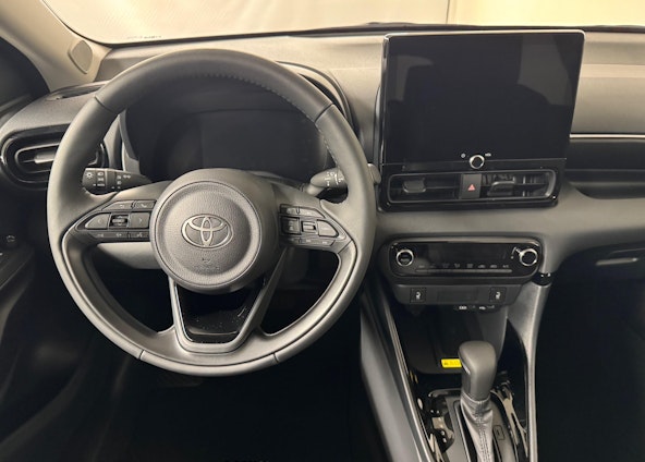 Vehicle image 5 Vehicle image 5