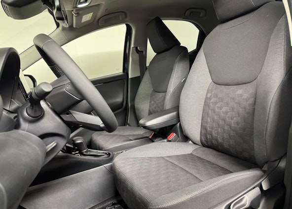 Vehicle image 4 Vehicle image 4