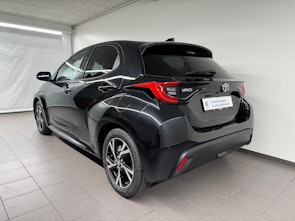 Vehicle image TOYOTA Yaris 1.5 VVT-i HSD Trend