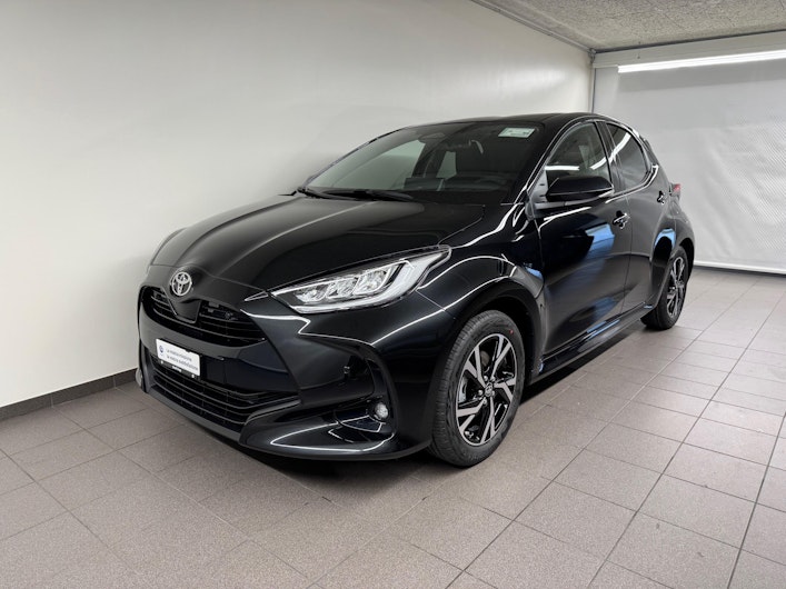 Vehicle image TOYOTA YARIS