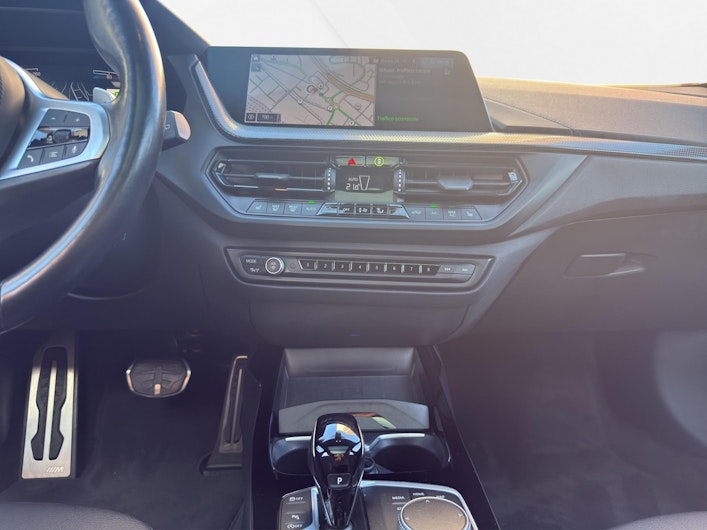 Vehicle image BMW 1 SERIES