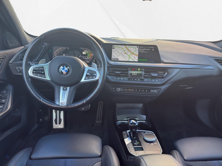 Vehicle image BMW 1 SERIES