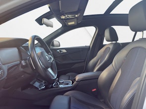 Vehicle image BMW 120d xDrive SAG