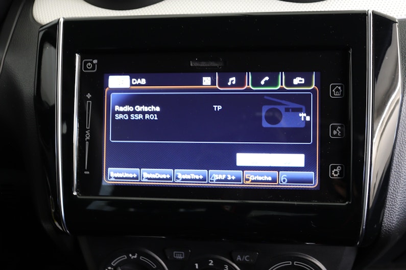 Vehicle image SUZUKI SWIFT