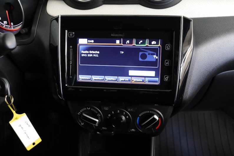 Vehicle image SUZUKI SWIFT