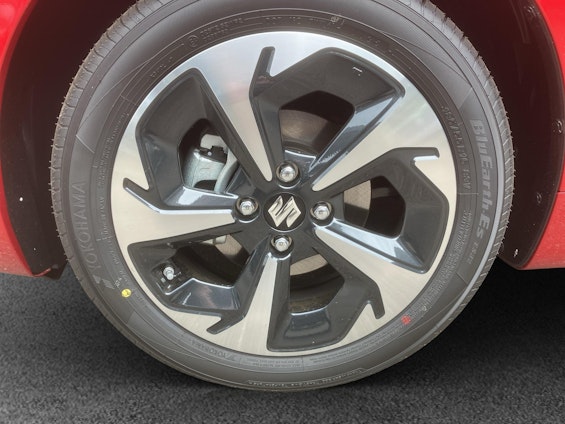 Vehicle image 15 Vehicle image 15