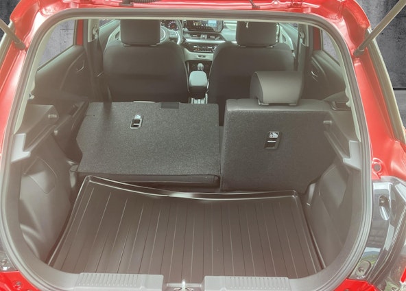 Vehicle image 13 Vehicle image 13