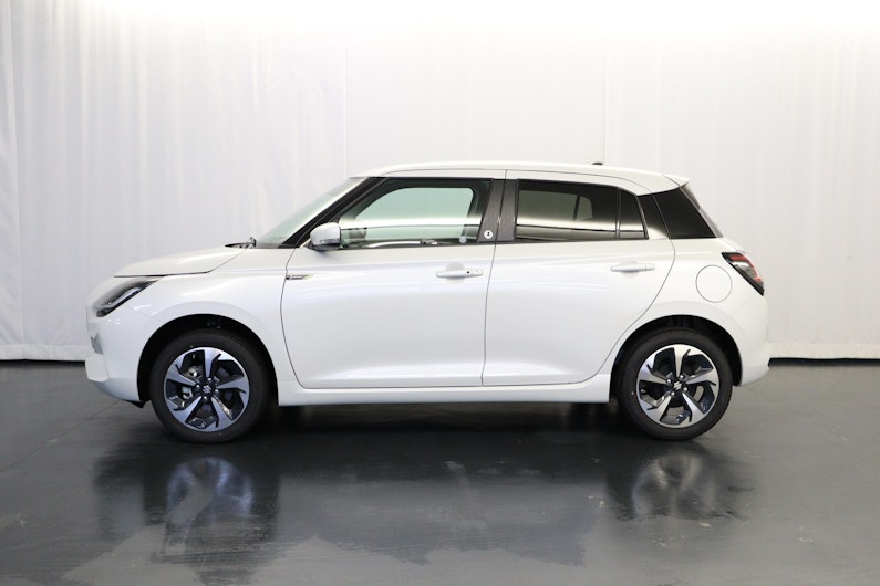 Vehicle image SUZUKI SWIFT
