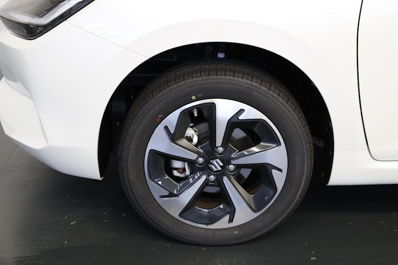 Vehicle image SUZUKI SWIFT