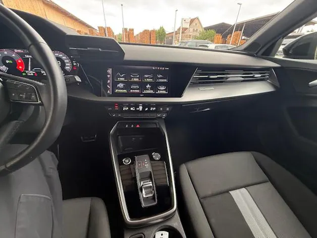 Audi A3 Sportback 2.0 35 TDI S Line S-Tronic