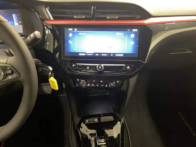 Opel Corsa 1.2 T Hybrid Sporthilfe