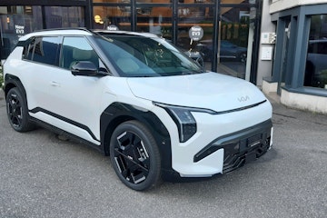 Vehicle placeholder image Vehicle placeholder image