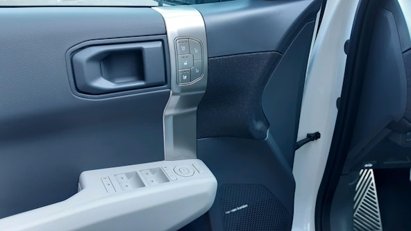 Vehicle image 10 Vehicle image 10