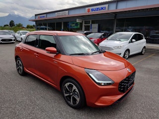 Vehicle image SUZUKI SWIFT 0