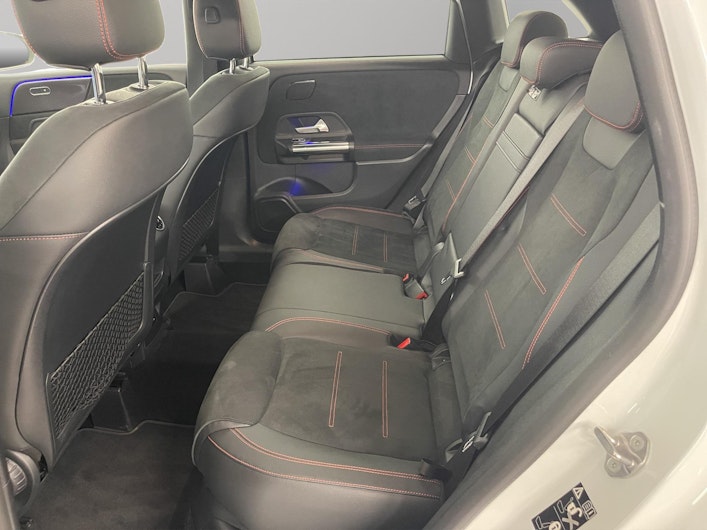 Vehicle image MERCEDES-BENZ B 250