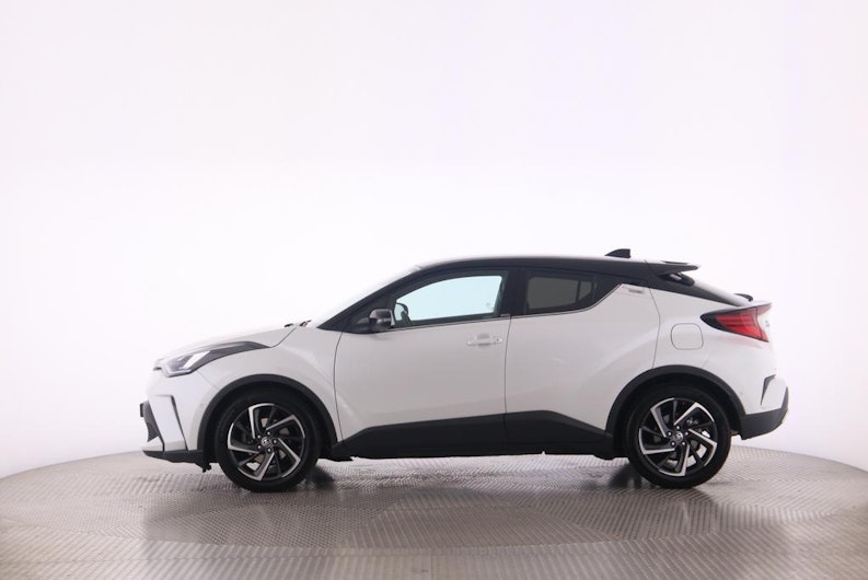 Vehicle image TOYOTA C-HR