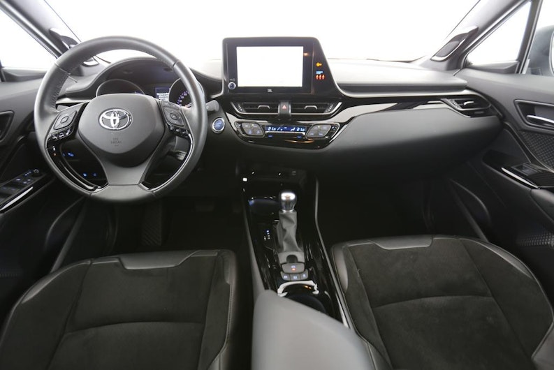 Vehicle image TOYOTA C-HR