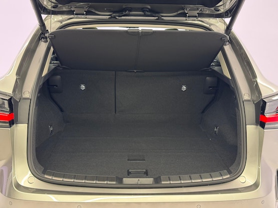 Vehicle image 10 Vehicle image 10