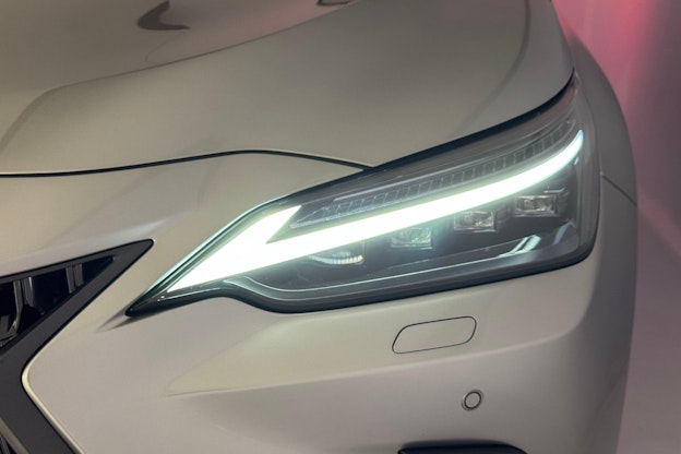 Vehicle image 19 Vehicle image 19