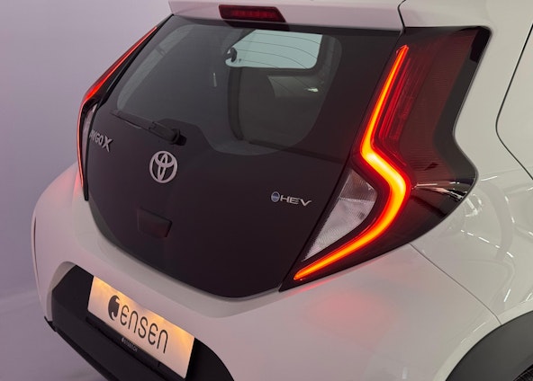 Vehicle image 13 Vehicle image 13