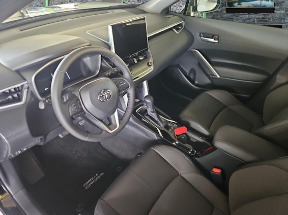 Vehicle image 6