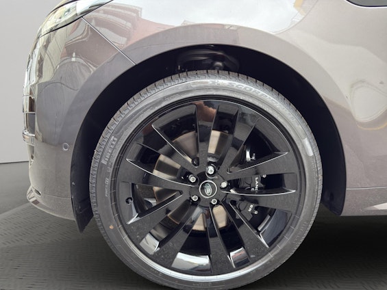 Vehicle image 12 Vehicle image 12