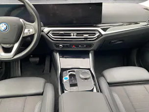 BMW i4 eDrive35