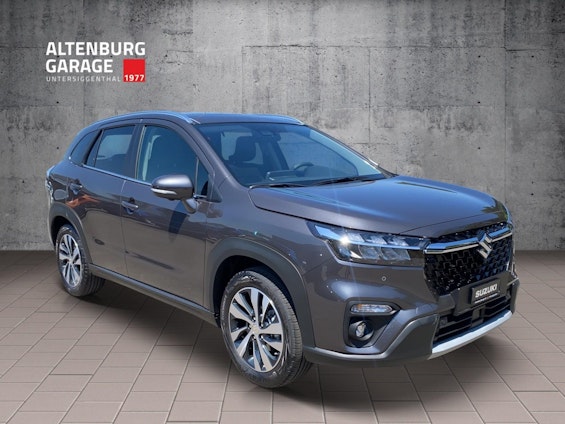Vehicle image 6