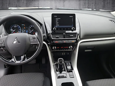 MITSUBISHI ECLIPSE CROSS 11