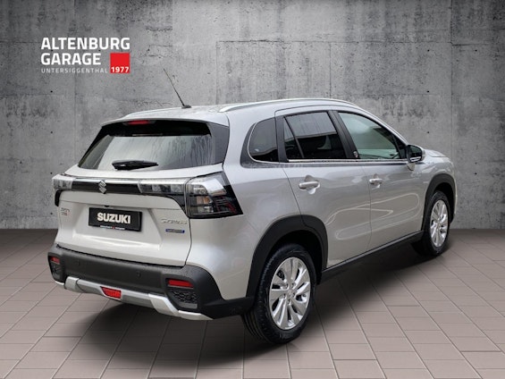 Vehicle image 4 Vehicle image 4