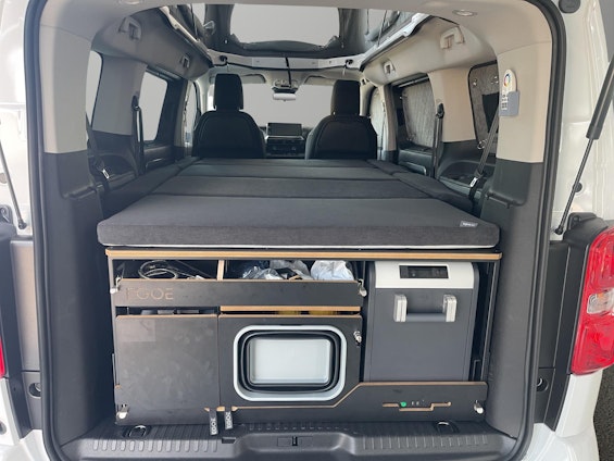 Vehicle image 12 Vehicle image 12