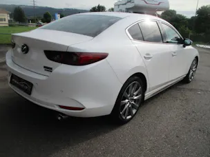 Mazda 3 Sedan 2.0 186 Revolution