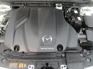 Mazda 3 Sedan 2.0 186 Revolution
