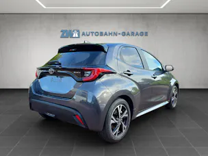 Toyota Yaris 1.5 VVT-i HSD Trend