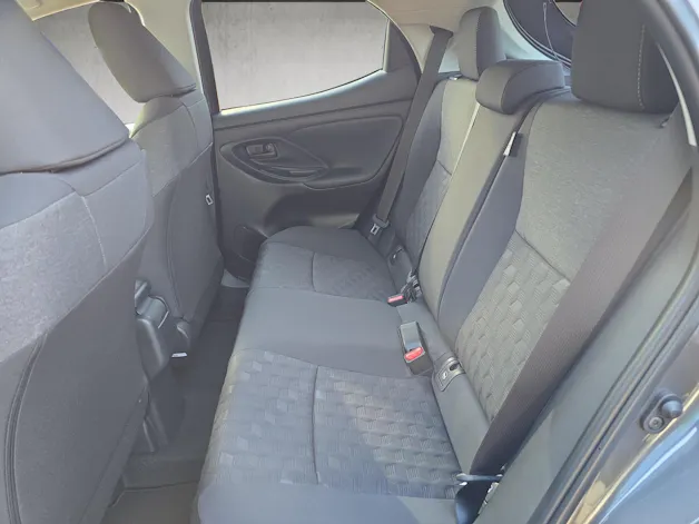 Toyota Yaris 1.5 VVT-i HSD Trend