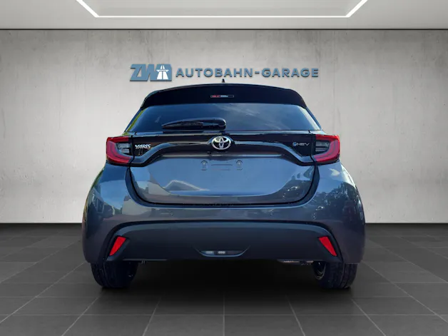 Toyota Yaris 1.5 VVT-i HSD Trend