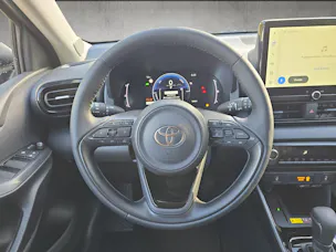 Toyota Yaris 1.5 VVT-i HSD Trend