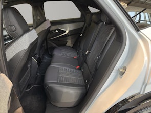 Vehicle image PEUGEOT 3008 e-Launch Edition AWD